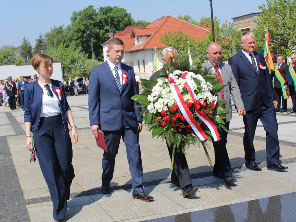 Uroczystość na rynku i odznaczenia dla strażaków. Neklanie uczcili pamięć o Konstytucji 3 Maja