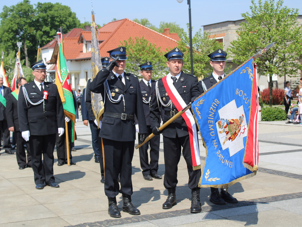 Uroczystość na rynku i odznaczenia dla strażaków. Neklanie uczcili pamięć o Konstytucji 3 Maja