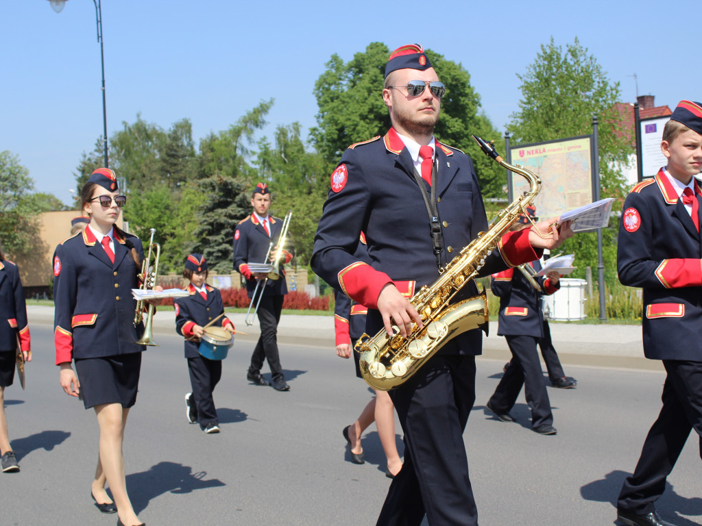 Uroczystość na rynku i odznaczenia dla strażaków. Neklanie uczcili pamięć o Konstytucji 3 Maja
