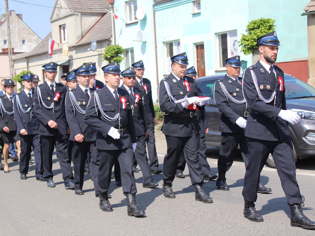 Uroczystość na rynku i odznaczenia dla strażaków. Neklanie uczcili pamięć o Konstytucji 3 Maja