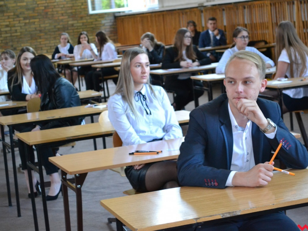 Za maturzystami pierwszy dzień egzaminów. W poniedziałek ciąg dalszy