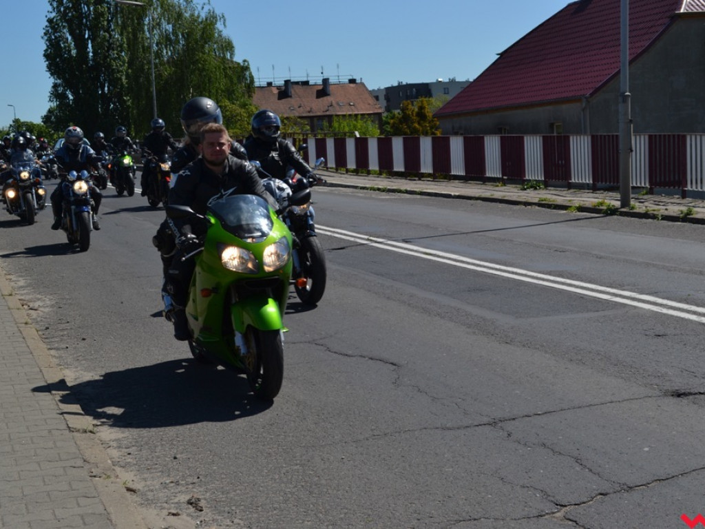 Głośna parada na rozpoczęcie motocyklowego sezonu
