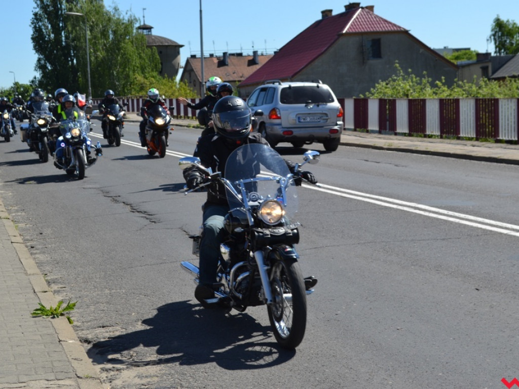 Głośna parada na rozpoczęcie motocyklowego sezonu