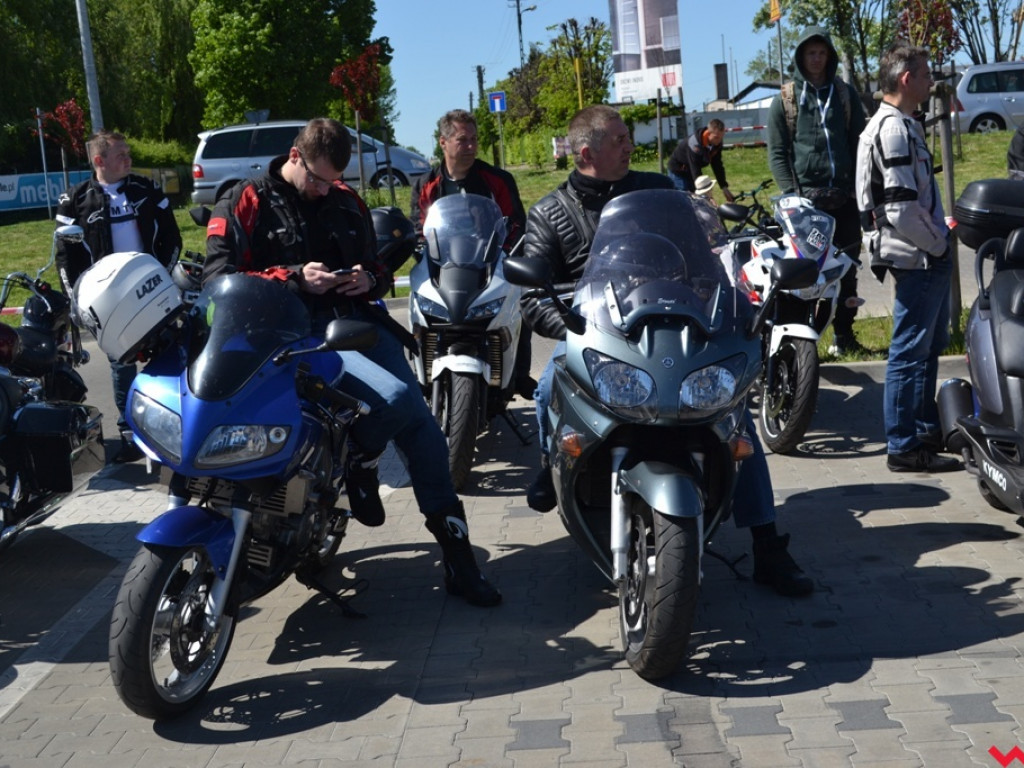 Głośna parada na rozpoczęcie motocyklowego sezonu