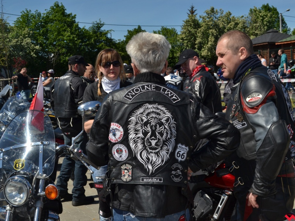 Głośna parada na rozpoczęcie motocyklowego sezonu