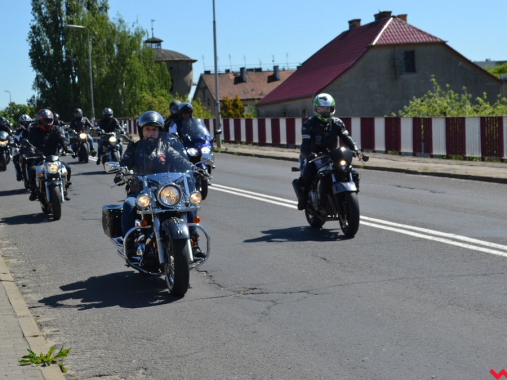 Głośna parada na rozpoczęcie motocyklowego sezonu