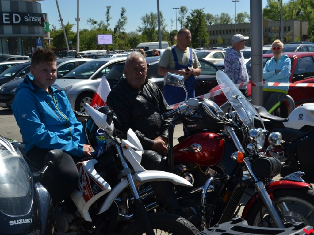 Głośna parada na rozpoczęcie motocyklowego sezonu