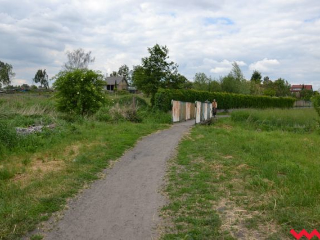 Było błoto, będzie kostka. Trwa szukanie firmy, która wykona inwestycję