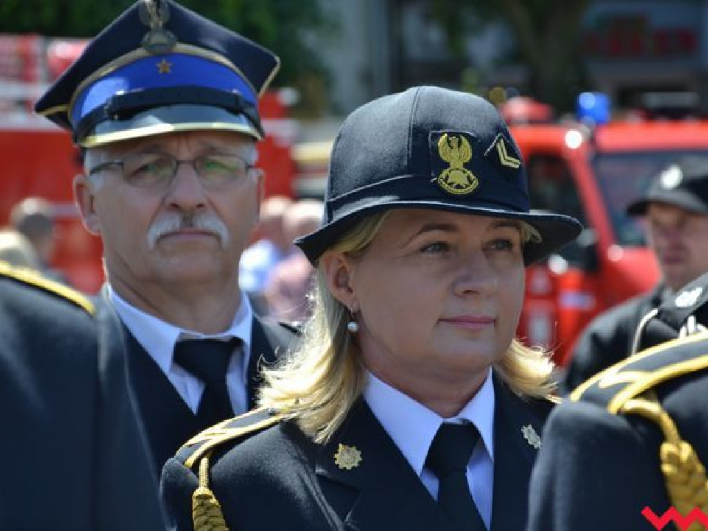 Podwójna uroczystość strażaków na wrzesińskim rynku