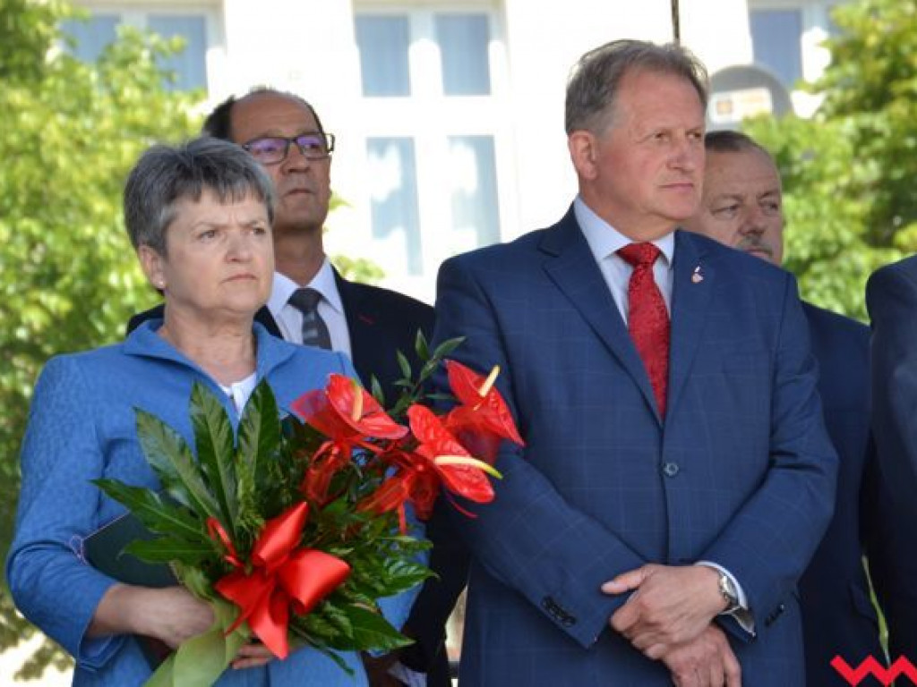 Podwójna uroczystość strażaków na wrzesińskim rynku