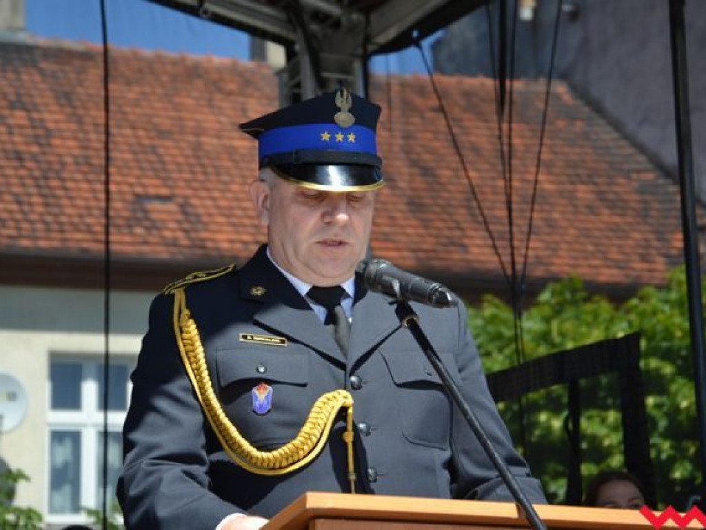 Podwójna uroczystość strażaków na wrzesińskim rynku
