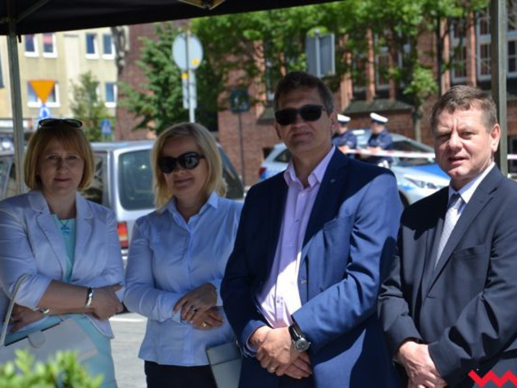 Podwójna uroczystość strażaków na wrzesińskim rynku