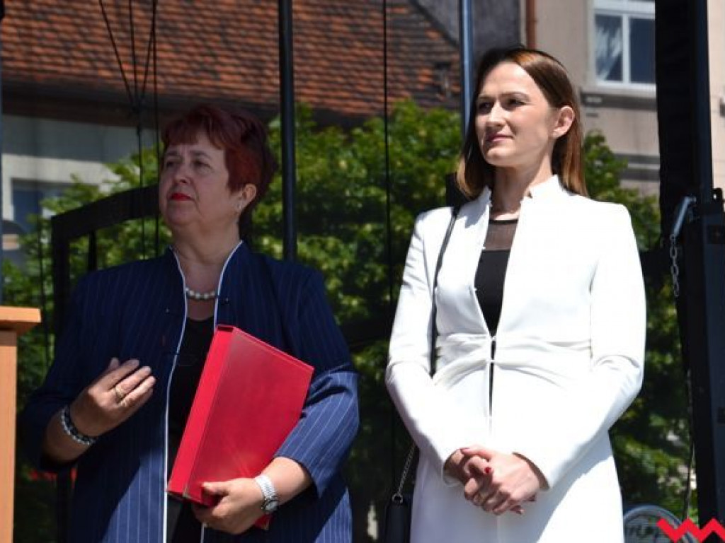 Podwójna uroczystość strażaków na wrzesińskim rynku
