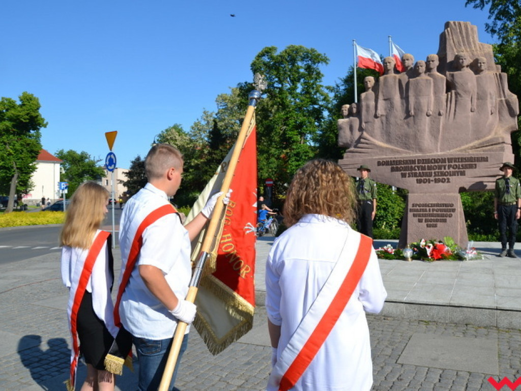 Przebudzenie polityków na rocznicę Strajku Dzieci Wrzesińskich