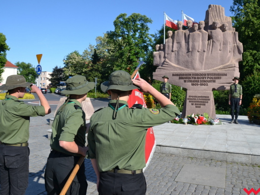 Przebudzenie polityków na rocznicę Strajku Dzieci Wrzesińskich