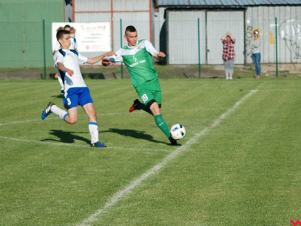Lider lepszy od wicelidera. Warta Pyzdry - Orlik Miłosław  5:4