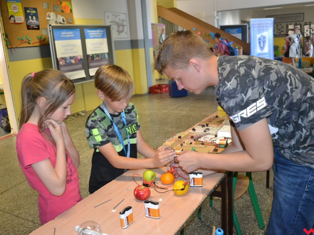Zrozumieć świat i samego siebie - fascynujący Festiwal Nauki w SSP nr 6