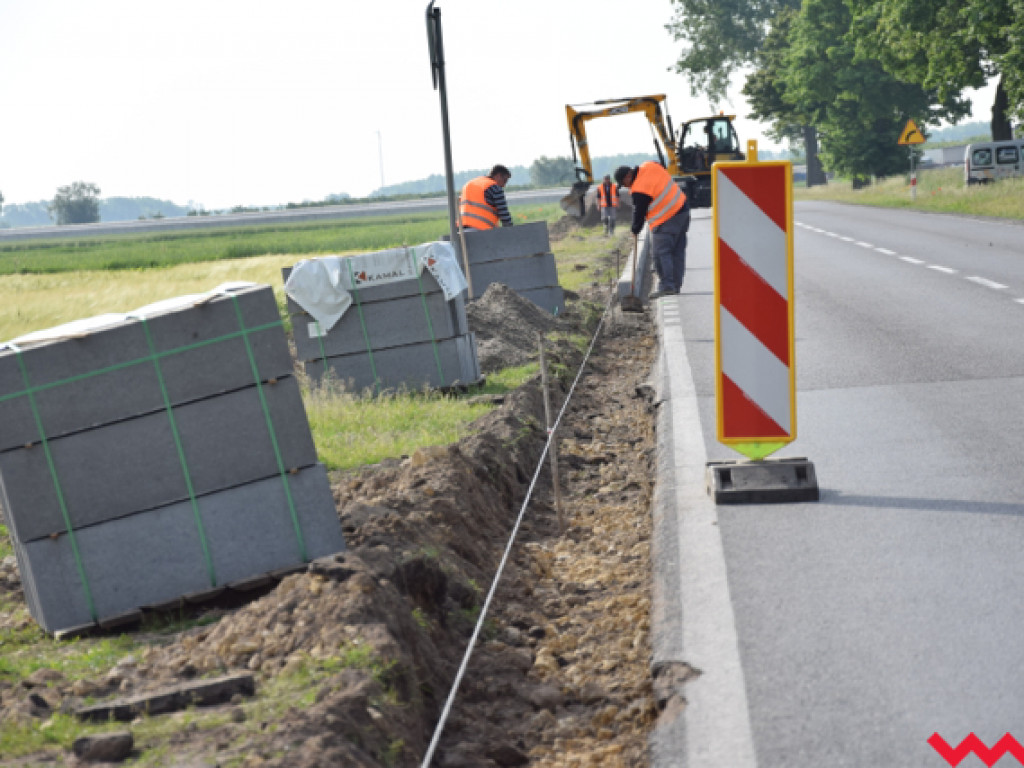 Ruszyła długo czekiwana budowa ścieżki rowerowej Kołaczkowo-Borzykowo