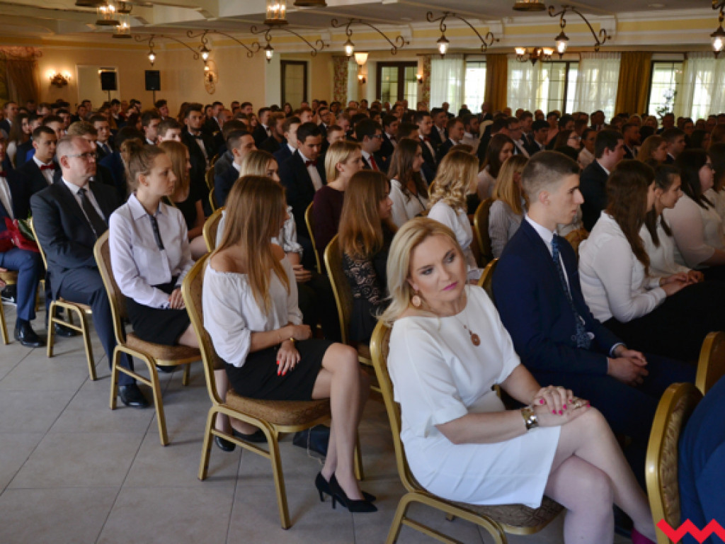 To oni zbudują nam przyszłość. Technicy z ZSP odebrali nagrody i świadectwa