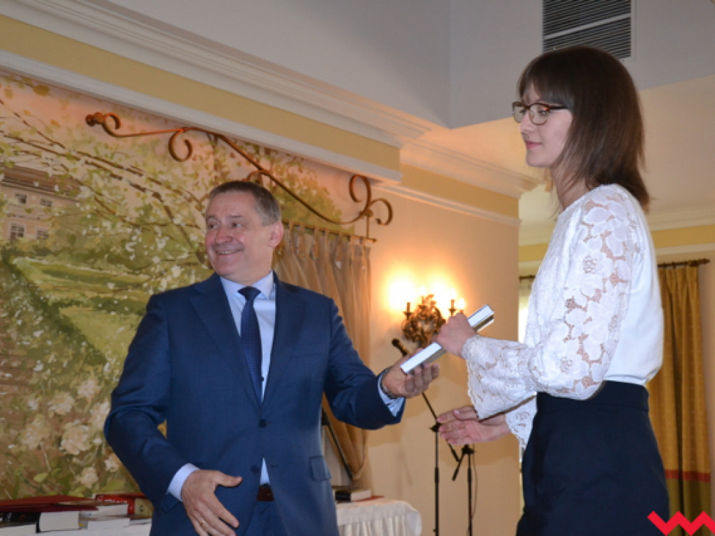 To oni zbudują nam przyszłość. Technicy z ZSP odebrali nagrody i świadectwa