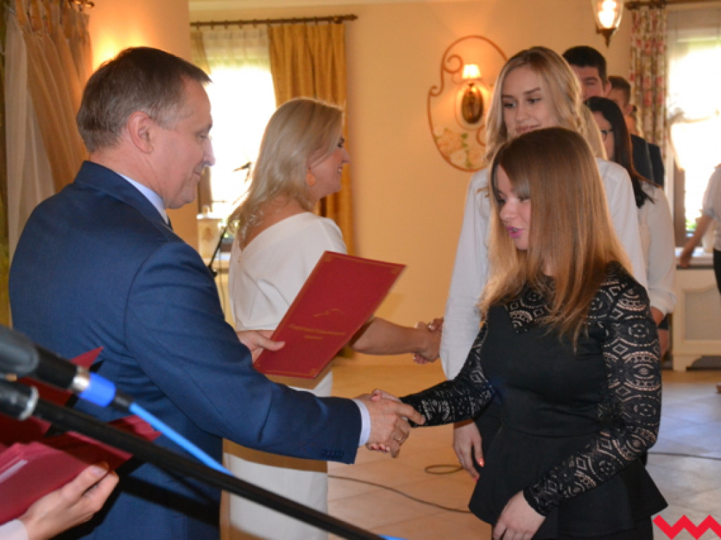 To oni zbudują nam przyszłość. Technicy z ZSP odebrali nagrody i świadectwa