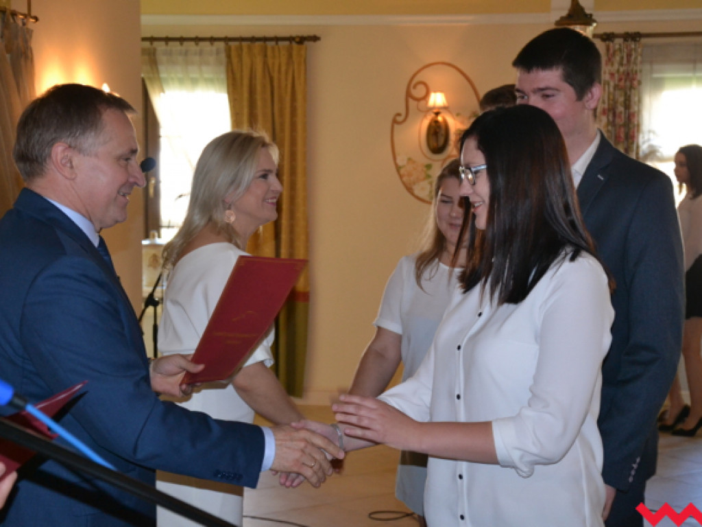 To oni zbudują nam przyszłość. Technicy z ZSP odebrali nagrody i świadectwa