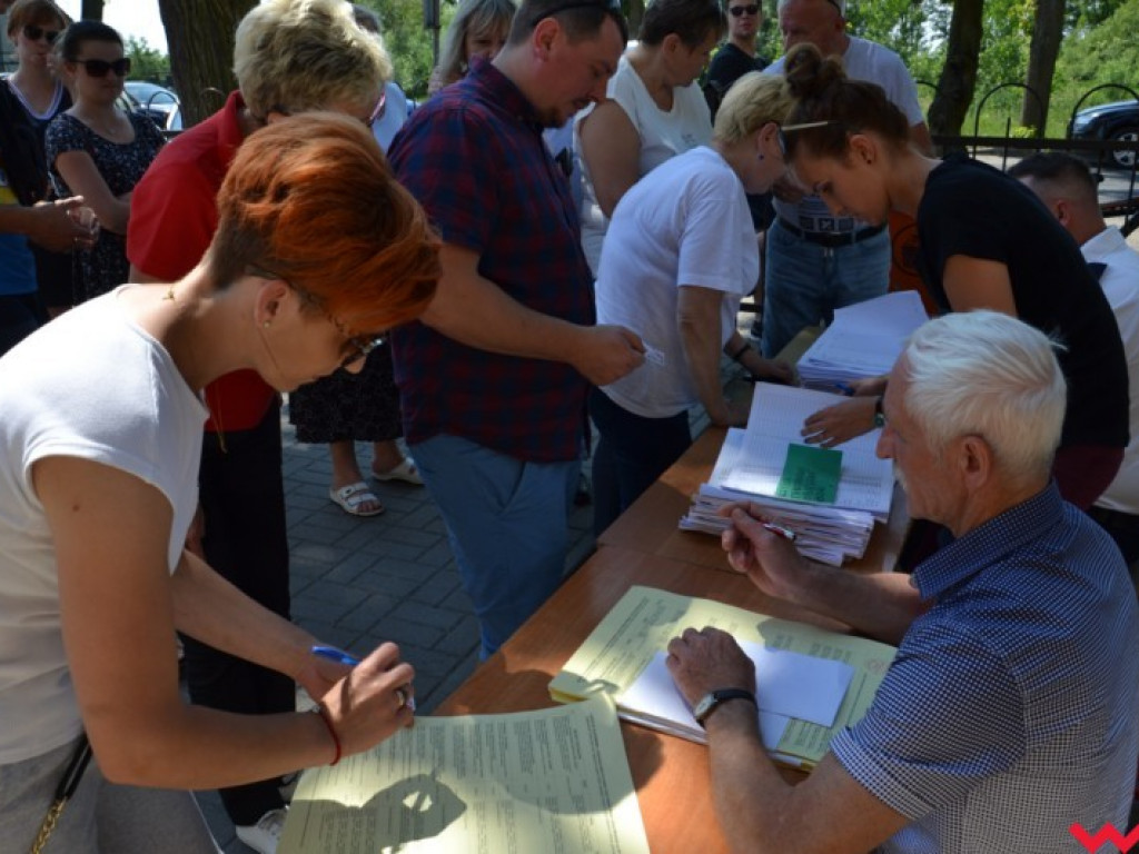 Grochówka i kiełbasa przyciągnęła mieszkańców. Grzybowo wygra po raz czwarty?
