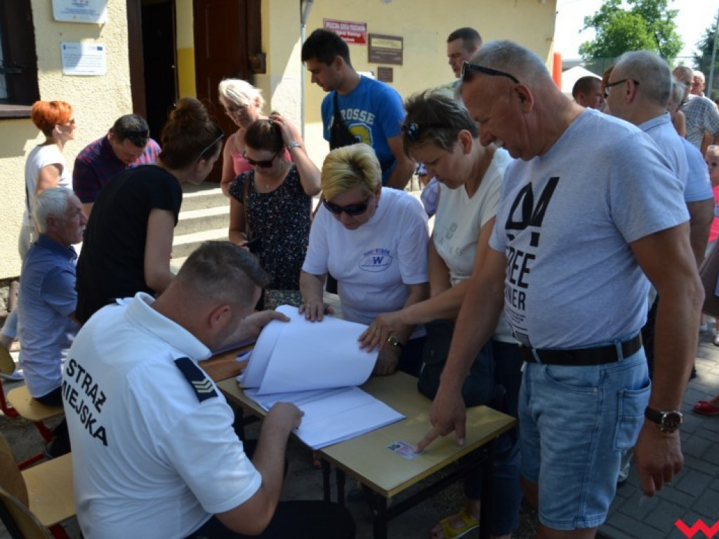 Grochówka i kiełbasa przyciągnęła mieszkańców. Grzybowo wygra po raz czwarty?