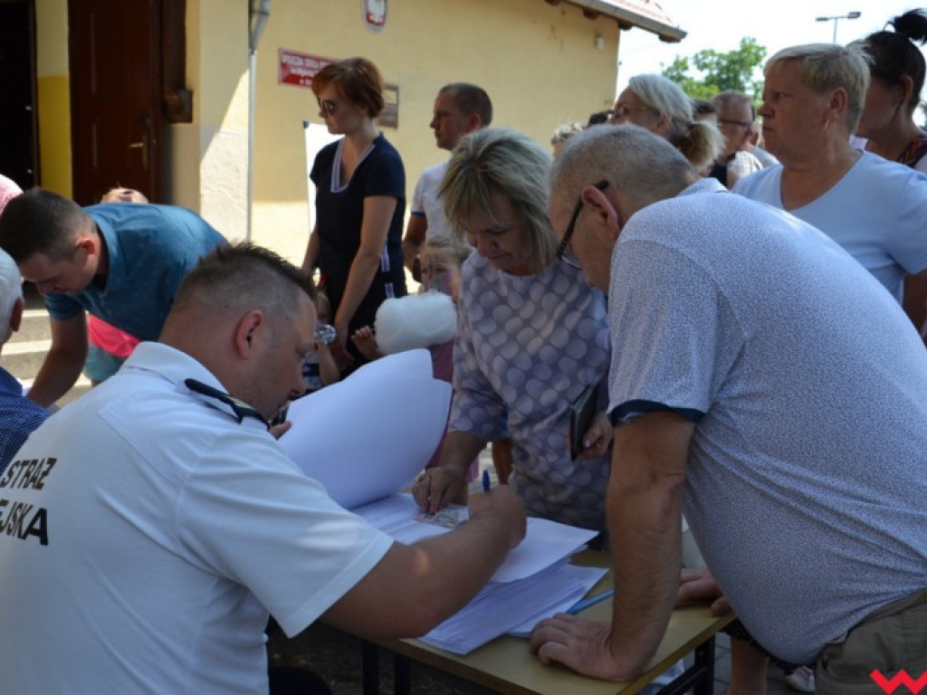 Grochówka i kiełbasa przyciągnęła mieszkańców. Grzybowo wygra po raz czwarty?