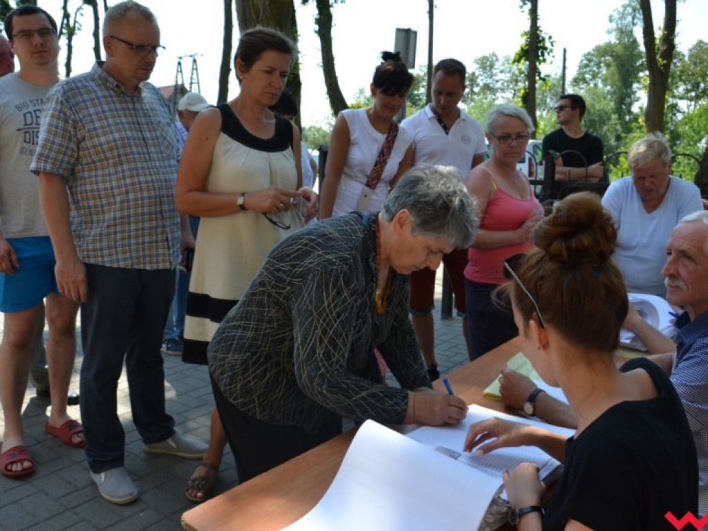 Grochówka i kiełbasa przyciągnęła mieszkańców. Grzybowo wygra po raz czwarty?