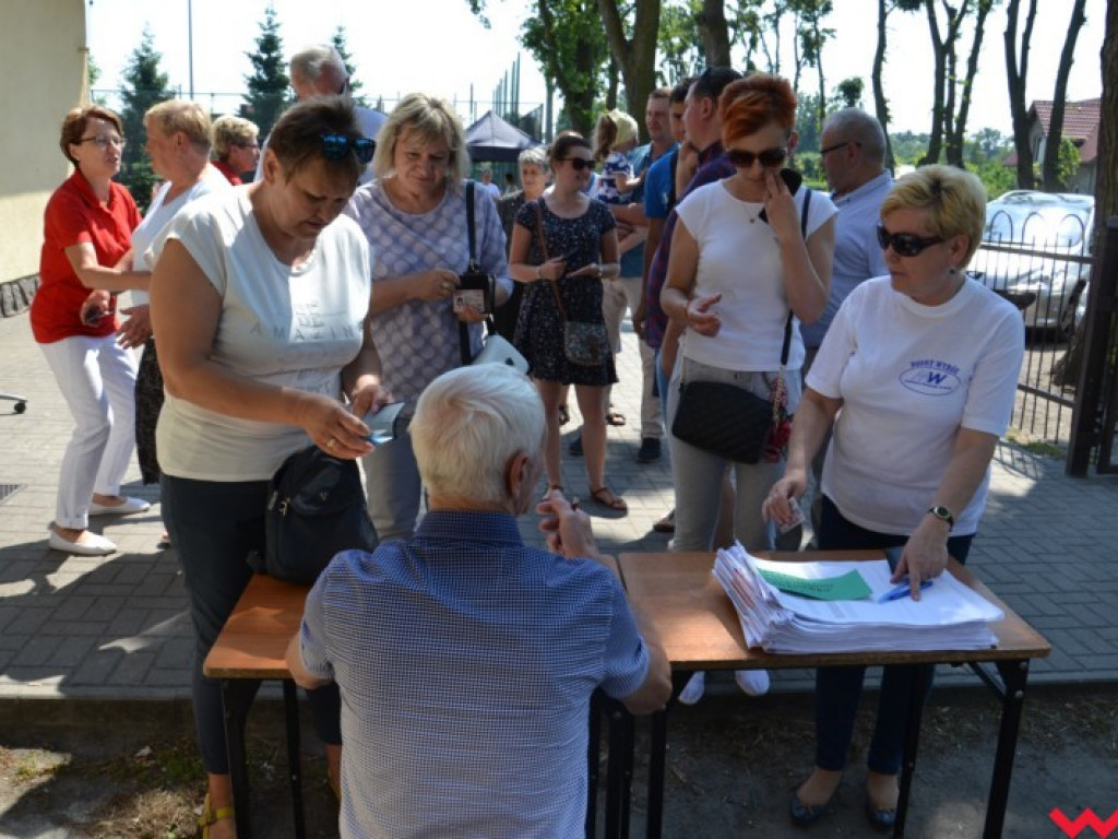 Grochówka i kiełbasa przyciągnęła mieszkańców. Grzybowo wygra po raz czwarty?