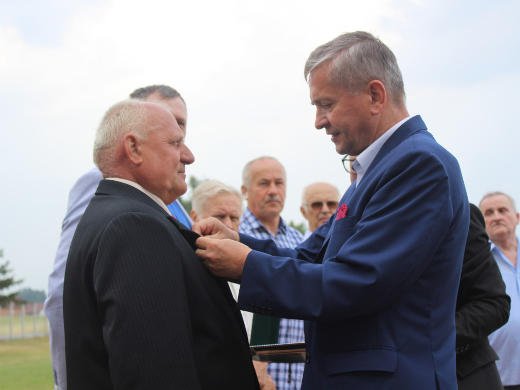 Siedem dekad nekielskiej piłki za nami. Oprócz podziękowań były również odznaczenia i wyróżnienia