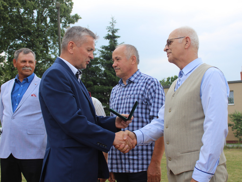 Siedem dekad nekielskiej piłki za nami. Oprócz podziękowań były również odznaczenia i wyróżnienia