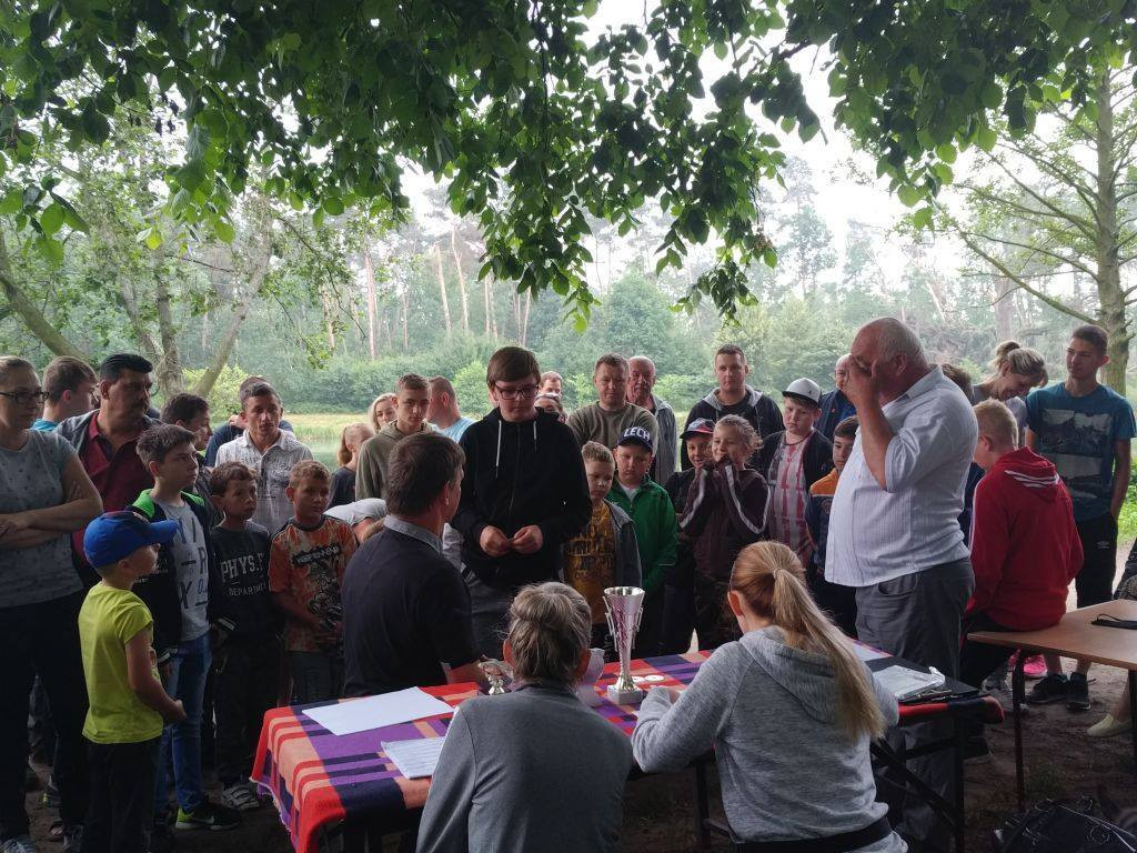Wędkarska rywalizacja na Dzień Dziecka. Najmłodszy zawodnik miał cztery lata