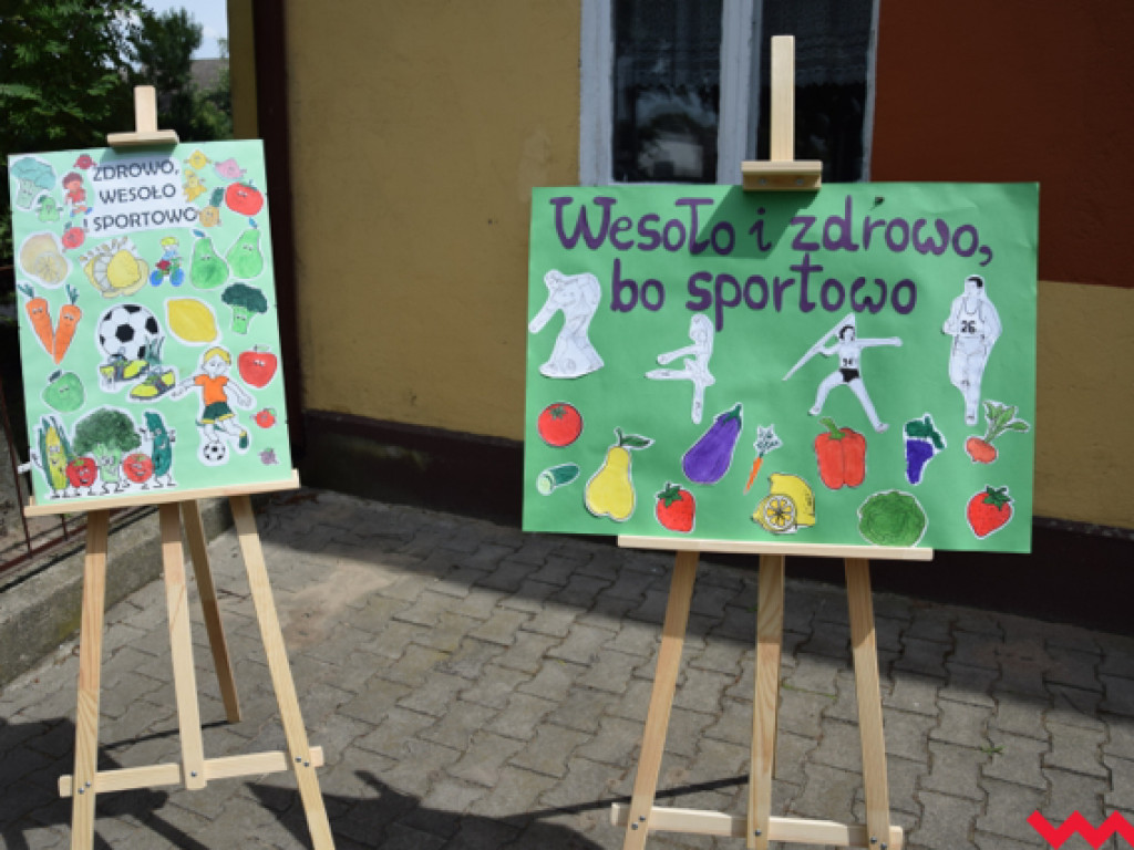 Prozdrowotny festyn w Społecznej Szkole we Wszemborzu. Spotkanie dzieci z seniorami