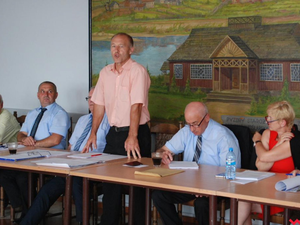 Burmistrz Pyzdr Przemysław Dębski ma poparcie radnych