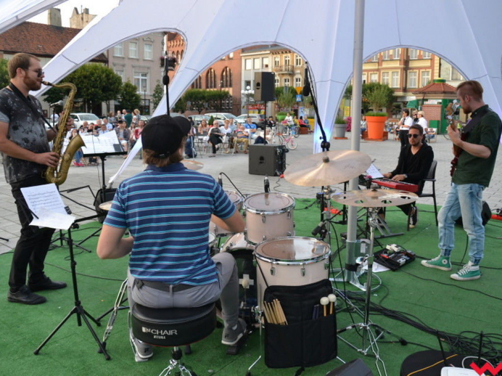 Marek Konarski Funky Night. Jazz zadomowił się na wrzesińskim rynku