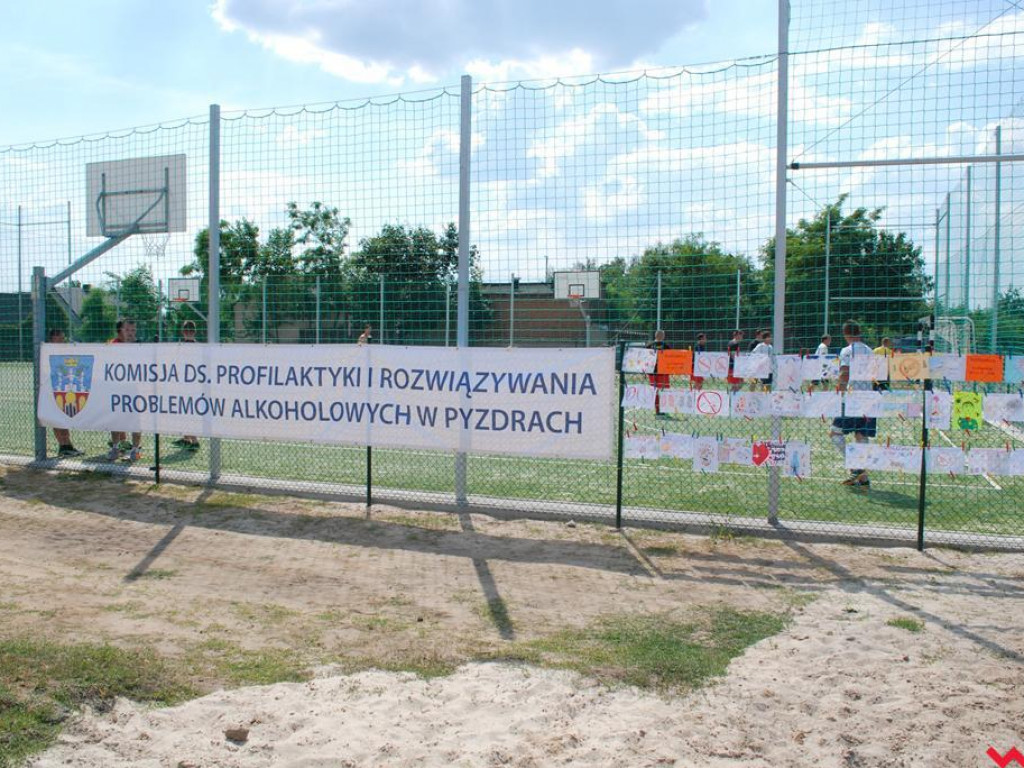 Festyn w Pietrzykowie w barwach biało - czerwonych