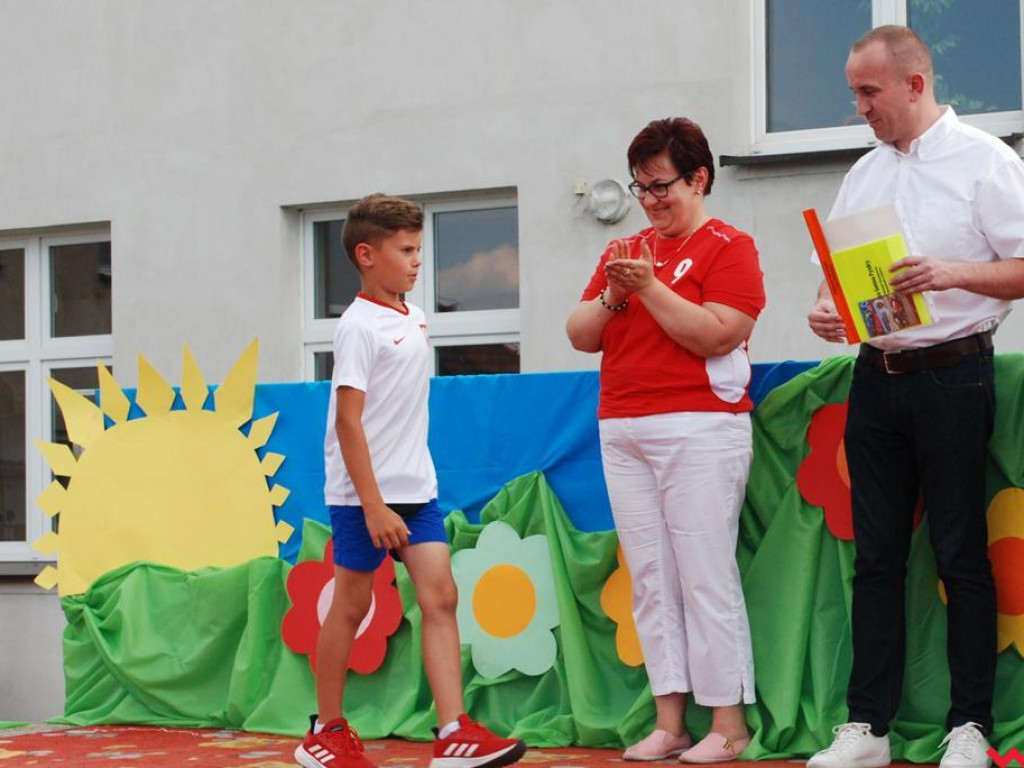 Festyn w Pietrzykowie w barwach biało - czerwonych