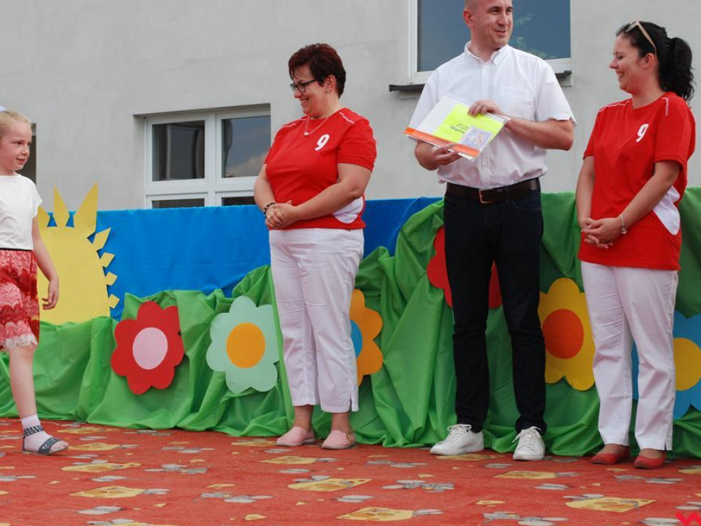 Festyn w Pietrzykowie w barwach biało - czerwonych