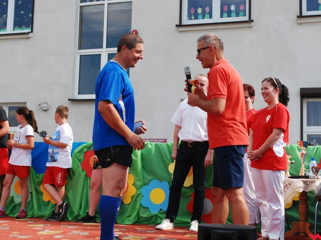 Festyn w Pietrzykowie w barwach biało - czerwonych