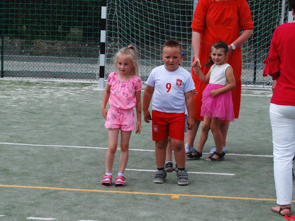 Festyn w Pietrzykowie w barwach biało - czerwonych