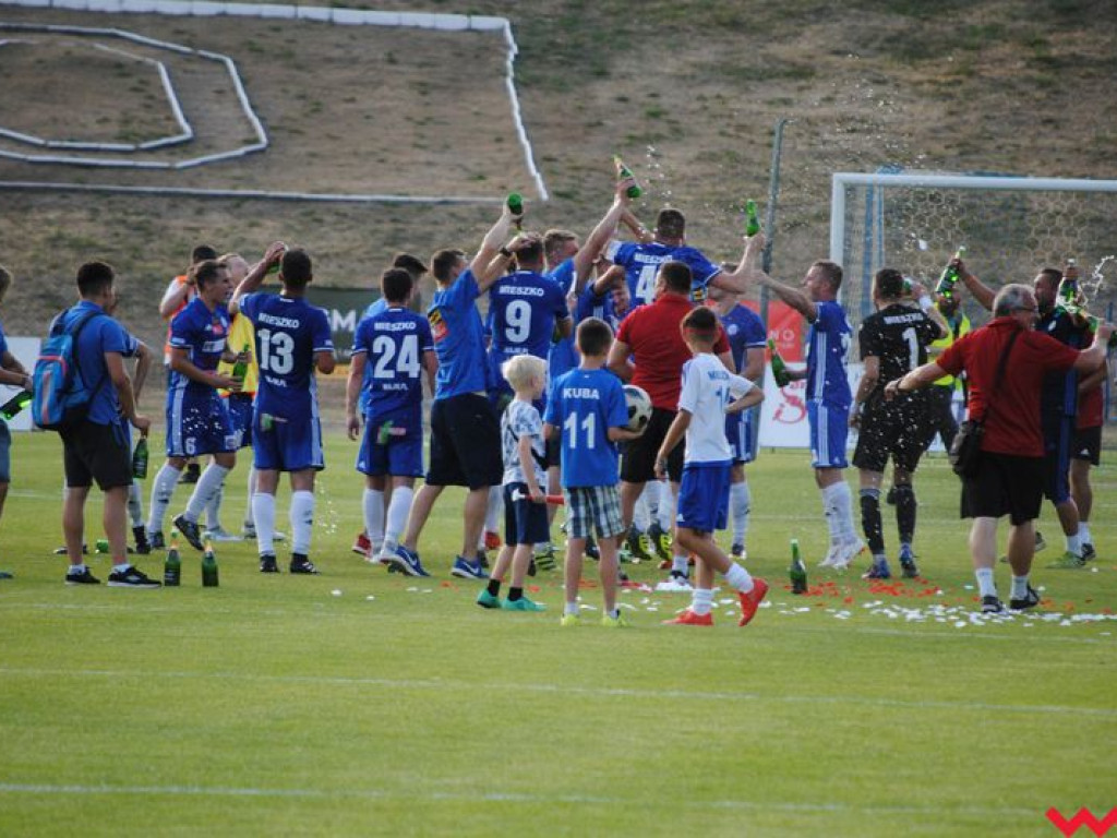Trzecia liga nie dla Victorii. W meczu rewanżowym Mieszko ponownie lepszy