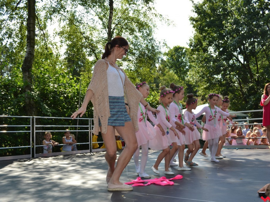 Tłumy na tanecznym pikniku Alchemia Dance Studio