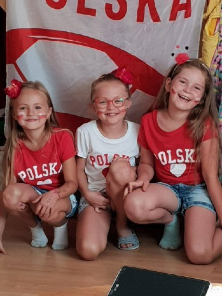 Ubrani w biało-czerwone barwy kibicowaliśmy naszym w meczu z Senegalem