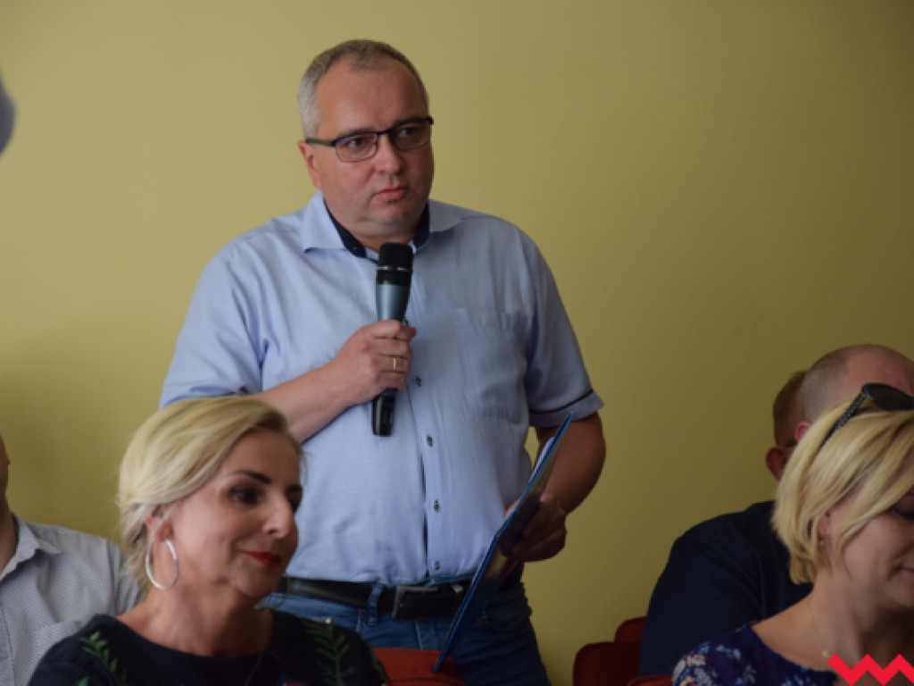 Człowiek Roku 2017 i wolontariusze uhonorowani na sesji rady powiatu