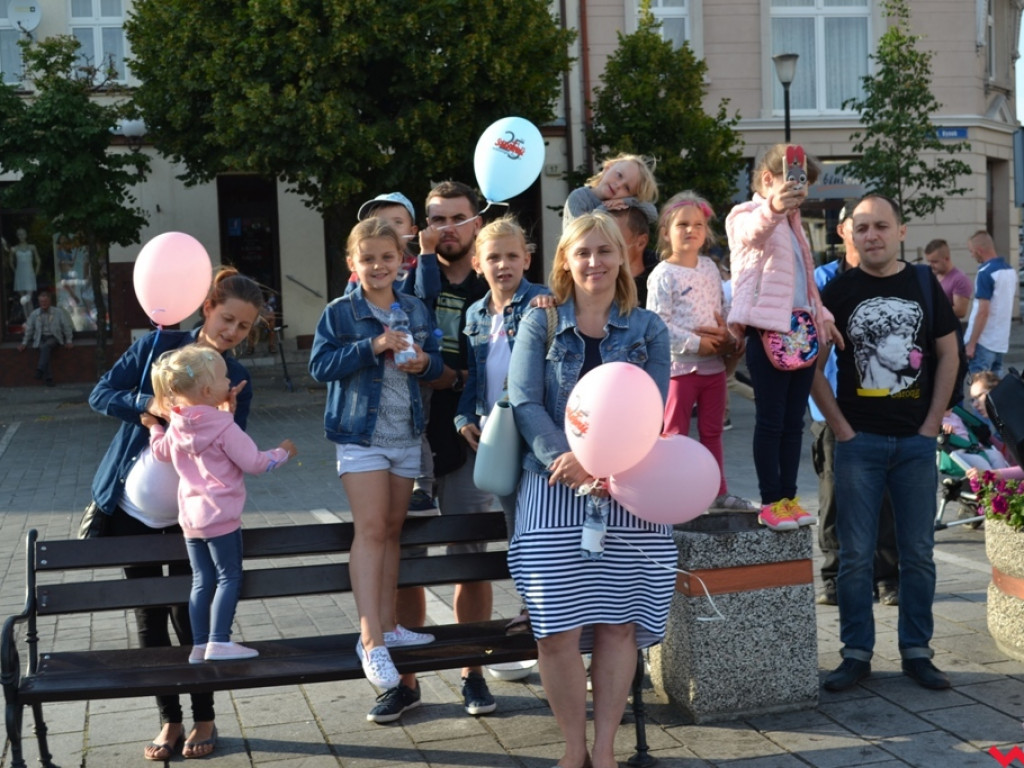 Goście specjalni z Madagaskaru na wrzesińskim rynku