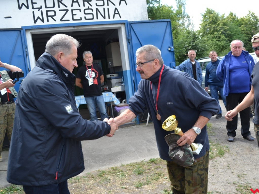 Spławikowa rywalizacja kół wędkarskich nad zalewem Lipówka