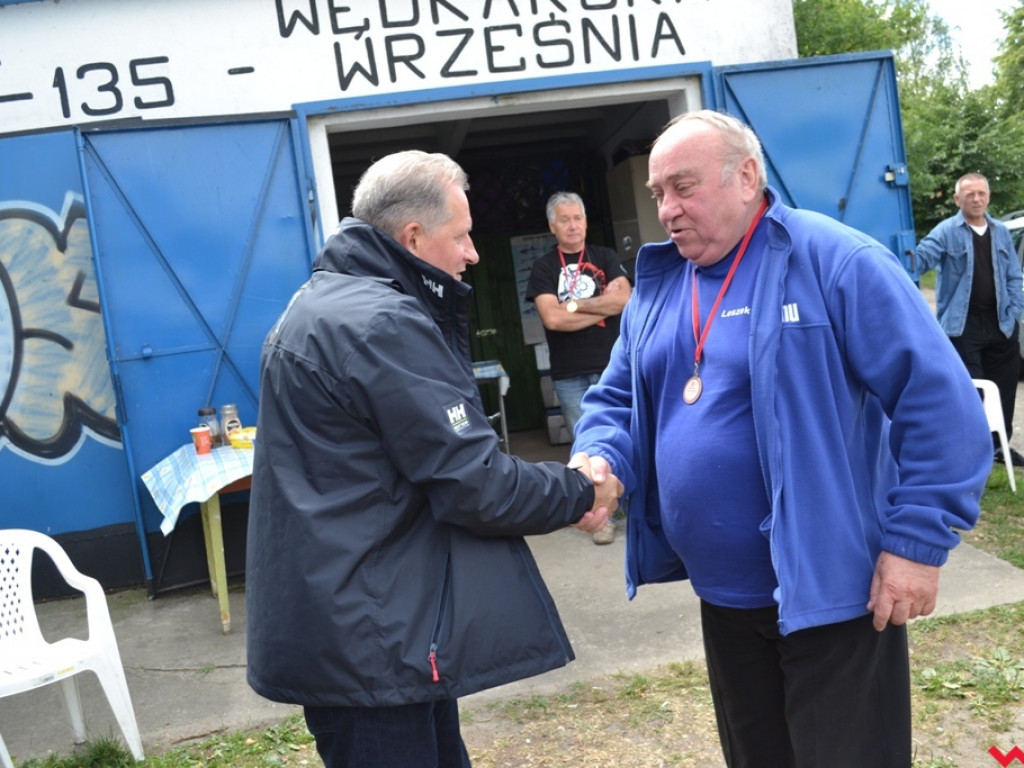 Spławikowa rywalizacja kół wędkarskich nad zalewem Lipówka