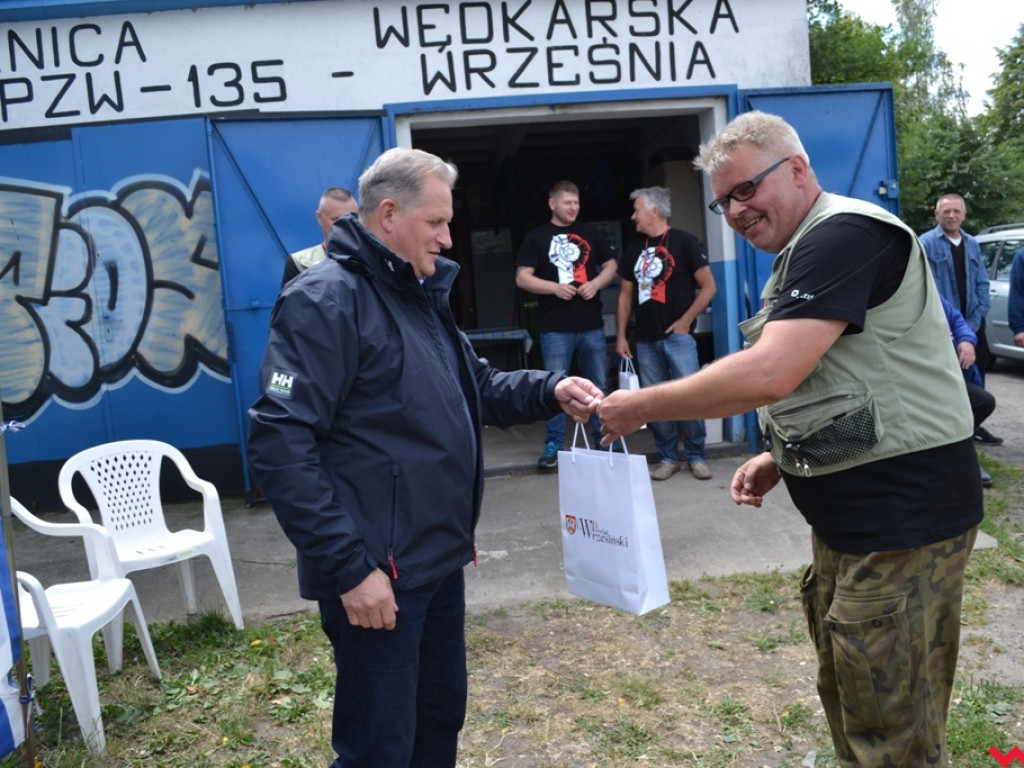 Spławikowa rywalizacja kół wędkarskich nad zalewem Lipówka